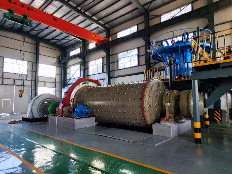 Qingdao Qingzhong Machinery ETC Baş Podratçı Layihəsi Zhaoyuan Xindongzhuang gündəlik 2000 ton qızıl emalı zavodu